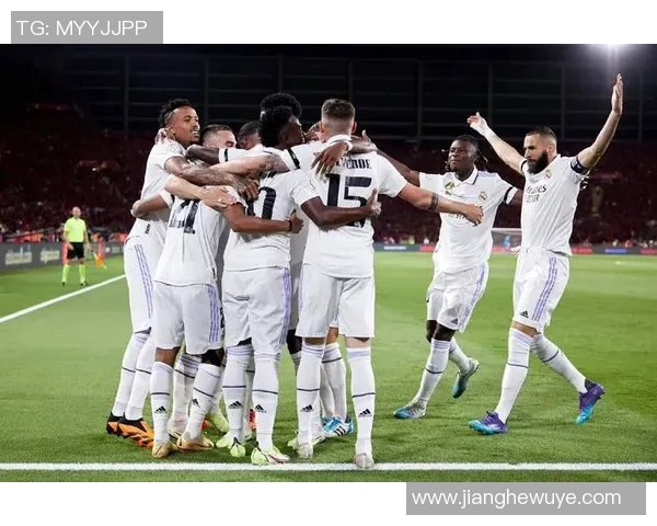 西甲巅峰对决皇马迎战马德里竞技争夺冠军荣耀