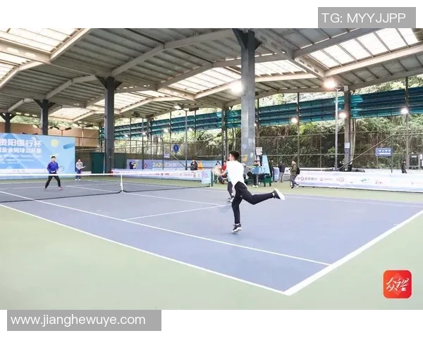 周敏独家分享网球心得与技巧助你提升球技的秘密之道